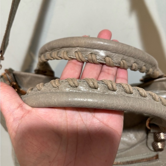 Balenciaga City Handbag - Picture 9 of 16